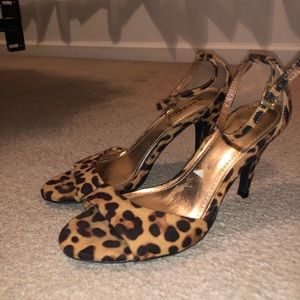 Leopard Heels!